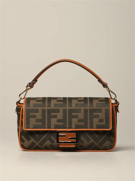 FENDI Baguette FF